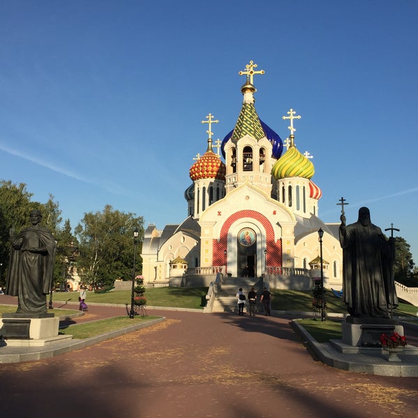 Храм Игоря Черниговского сверху