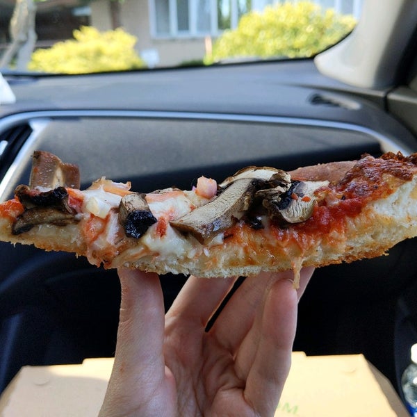 Pizza Gallery Pizzeria in Burien