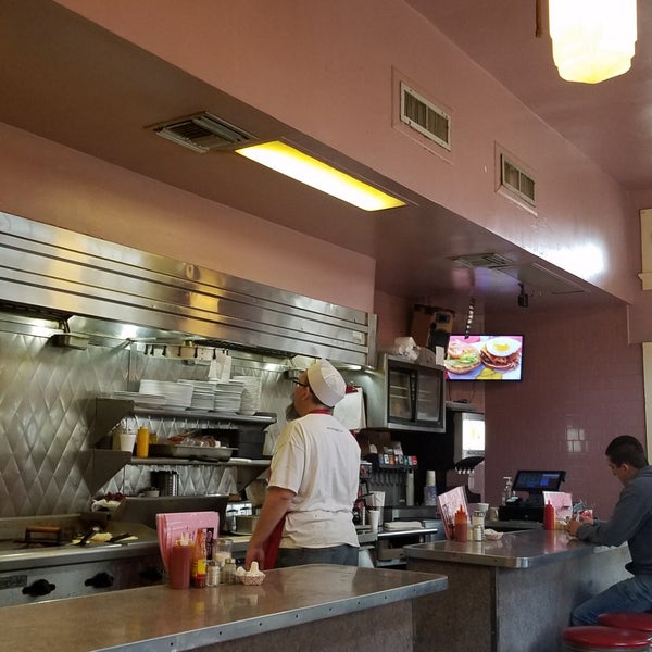 Photo taken at Clover Grill by Vernon F. on 3/29/2019
