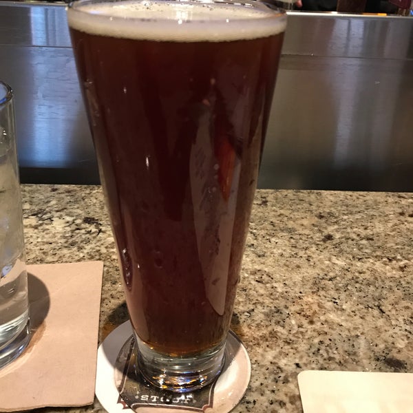 Photo taken at BJ&#39;s Restaurant &amp; Brewhouse by David B. on 3/21/2018