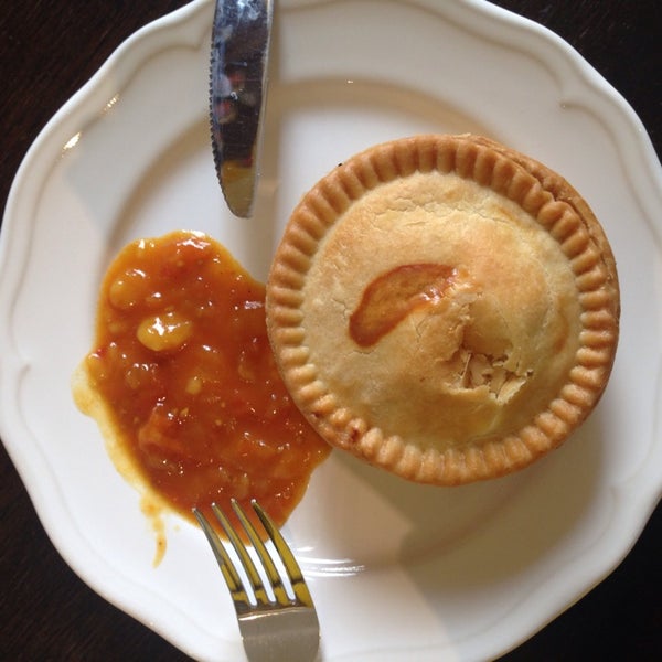 รูปภาพถ่ายที่ Oma Marnies Pie Bakery โดย Will T. เมื่อ 10/1/2014