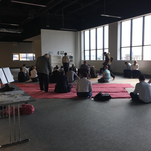 Muslimische Gebetsräume - Flughafen - Frankfurt am Main, Hessen