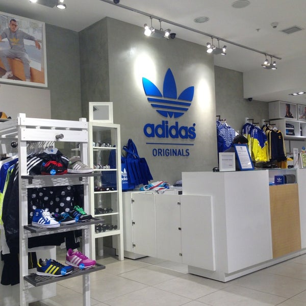 avance pañuelo gerente Adidas Originals Store - Providencia, Metropolitana de Santiago de Chile