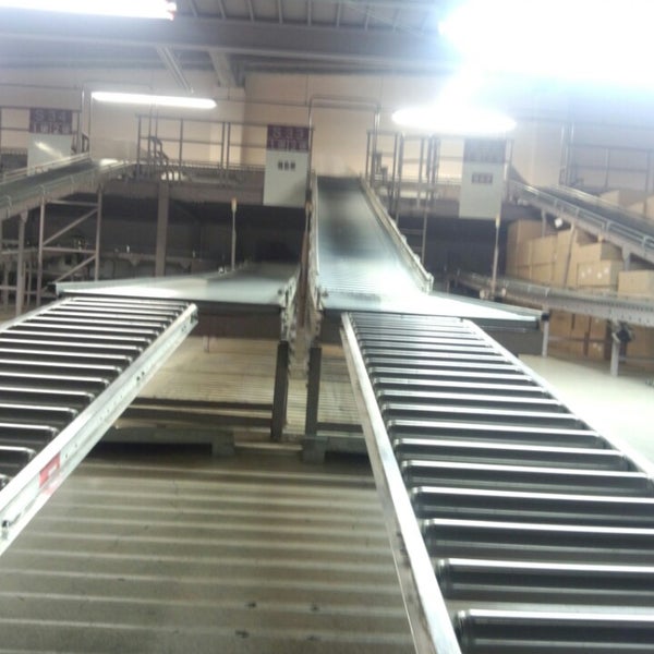 しまむら 秦野商品センター 秦野市 秦野市 神奈川県