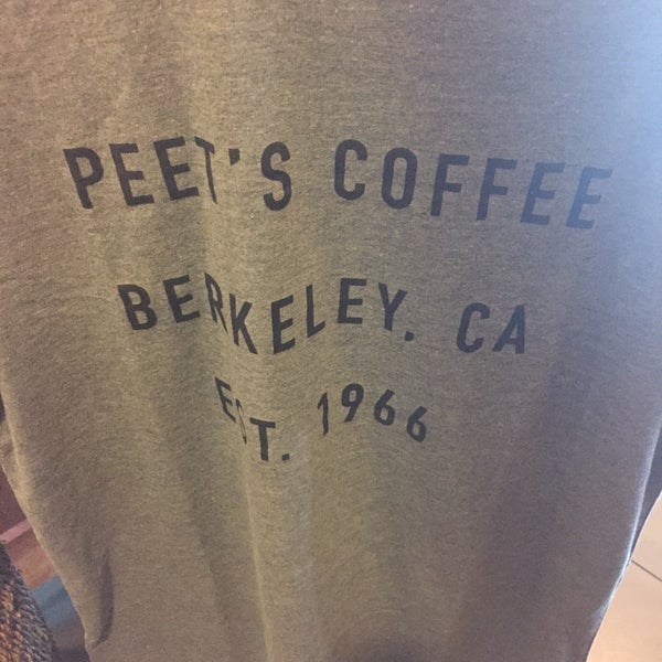 Foto tirada no(a) Peet&#39;s Coffee &amp; Tea por Poria A. em 10/29/2018