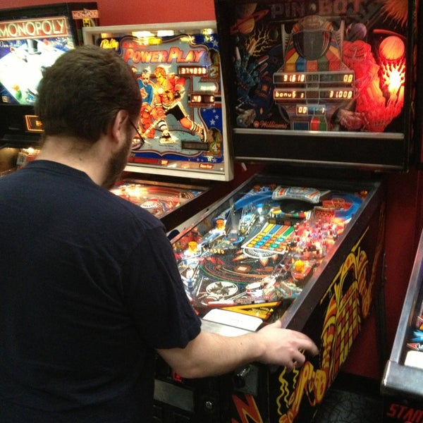 2/23/2013にGozerがYestercades Arcadeで撮った写真