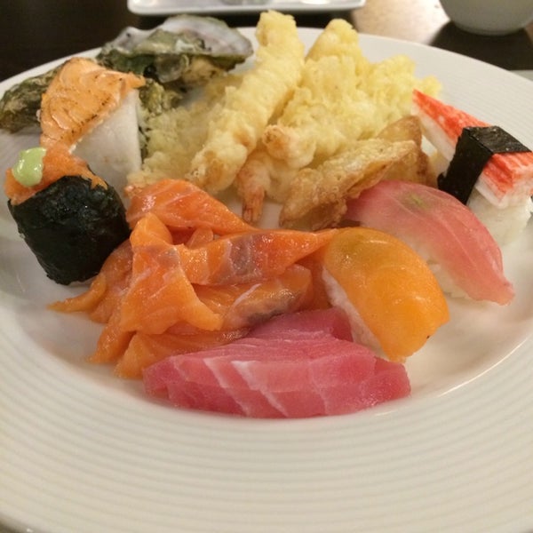 Токио тейбл. Токио тейбл. Токио тейбл. Ресторан токио тейбл. Токио тейбл суши фото.