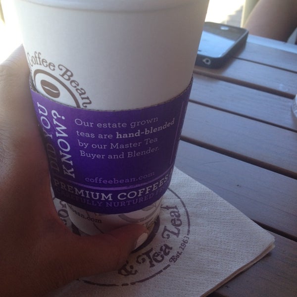 Photo taken at The Coffee Bean &amp; Tea Leaf by Ruby D. on 7/2/2014