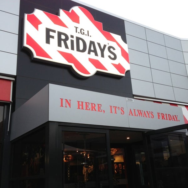 Ти джей фрайдис. At 5 on fridays we. At 5 on fridays we. Fridays. Москва комсомольский проспект 28 tgi fridays.