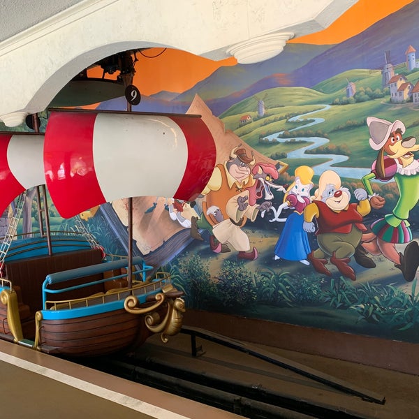 ドンキホーテ冒険の旅 Theme Park In 日本