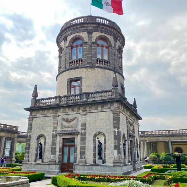 Снимок сделан в Museo Nacional de Historia (Castillo de Chapultepec) пользователем Michael R. 2/13/2024
