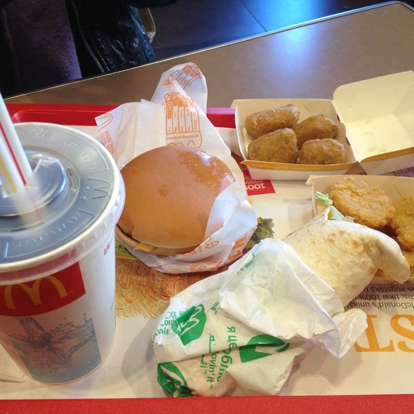 Photo taken at McDonald&#39;s by sisila on 4/20/2013