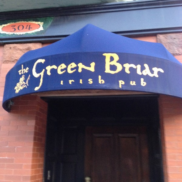 4/8/2013にJohn H.がGreen Briar Restaurant &amp; Pubで撮った写真