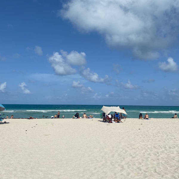 12th Street Beach reviews, photos - South Beach - Miami - GayCities Miami