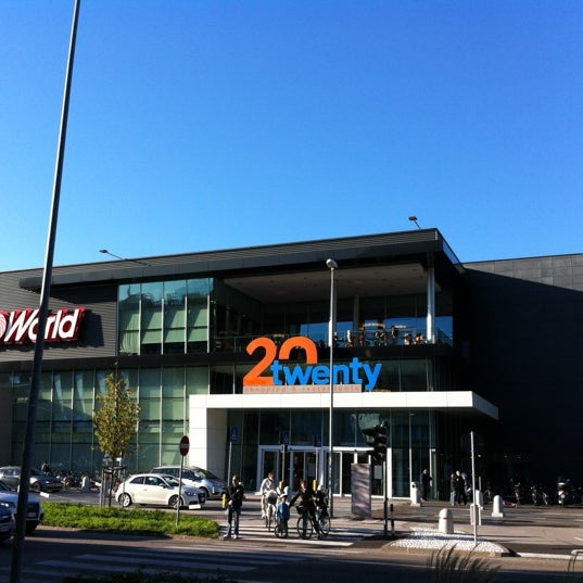 20Twenty Shopping Center - Shopping Mall in Bolzano