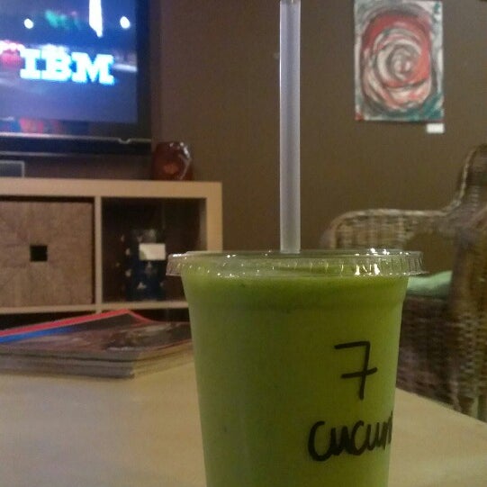 Foto tirada no(a) The Smoothie Room por Nicki B. em 8/20/2013