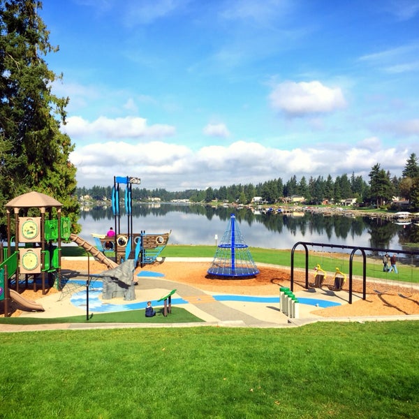 Lake Meridian Park Covington, WA