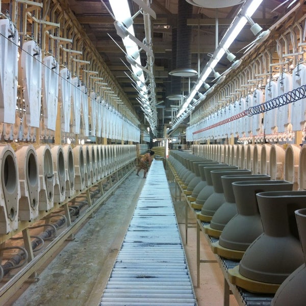 завод стройфарфор киров калужская область. завод кировский стройфарфор. завод кировская керамика киров. кировская керамика калужская. кировская керамика руководство.