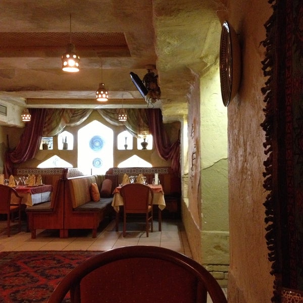 Халва чайхона москва. Метро люблино чайхана халва. Чайхана халва мильково. Чайхана халва ул коминтерна. Тц фабрика восточная кухня.