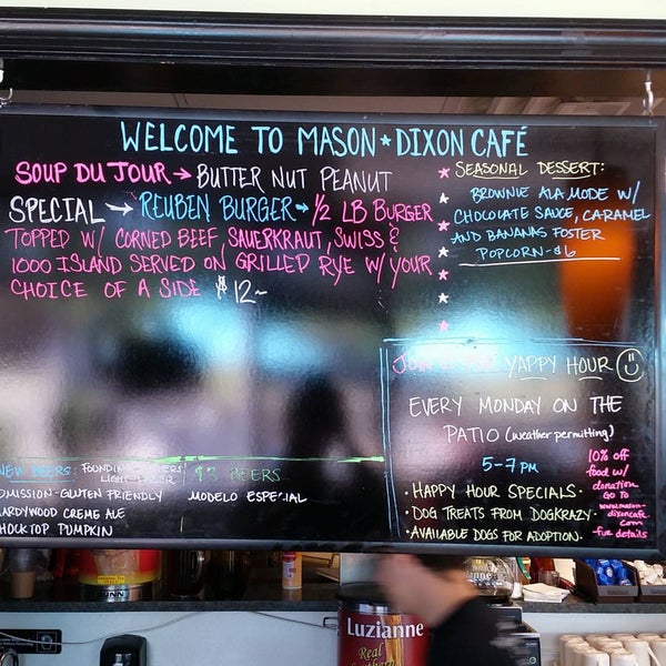 8/27/2015 tarihinde Kelly H.ziyaretçi tarafından Mason-Dixon Cafe'de çekilen fotoğraf