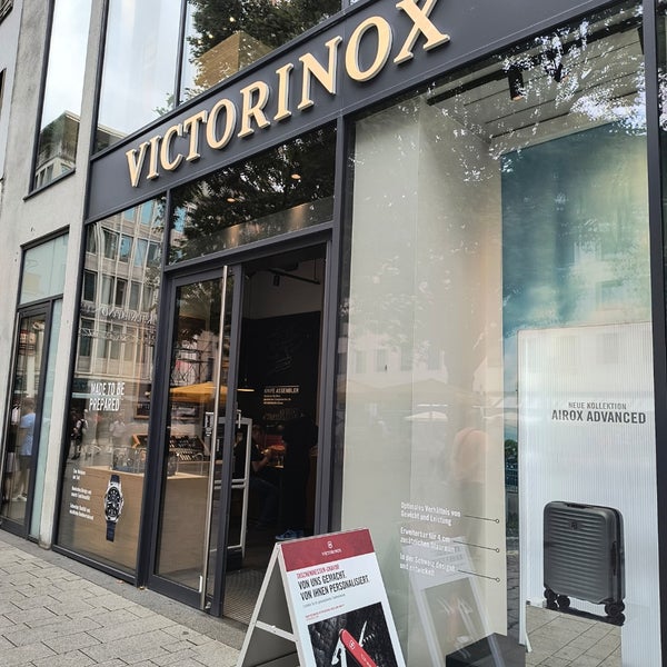 Victorinox Store Koln Altstadt Nord da Saat Ma azas