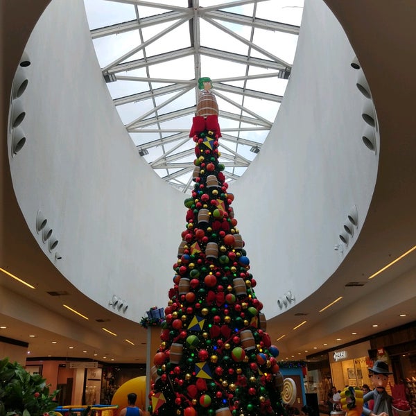 Foto scattata a Grand Plaza Shopping da Charles R. il 12/31/2019