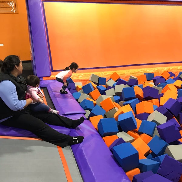 Photo taken at Altitude Trampoline Park by Greg M. on 3/10/2019