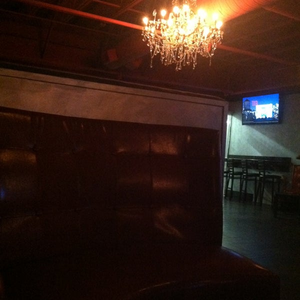 3/8/2013にMelissa B.がChef Rob&#39;s Upscale Loungeで撮った写真