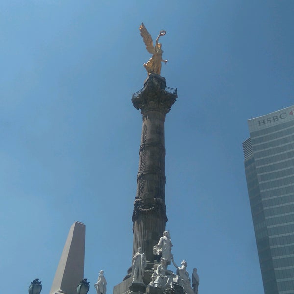 รูปภาพถ่ายที่ Ciclotón de la Ciudad de México โดย Oscar C. เมื่อ 3/19/2017