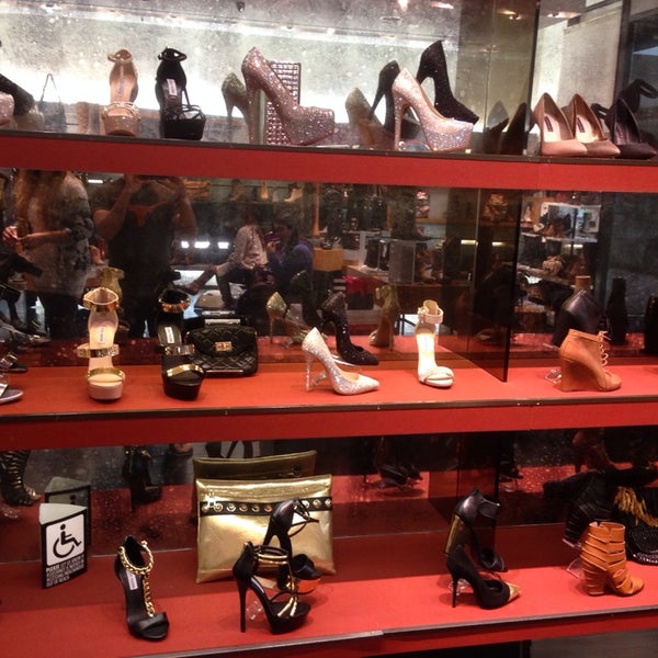 Steve Madden Shoe Store in South Coast Metro