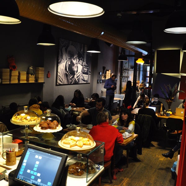 Das Foto wurde bei 180° Coffee Bakery von piya s. am 2/9/2019 aufgenommen