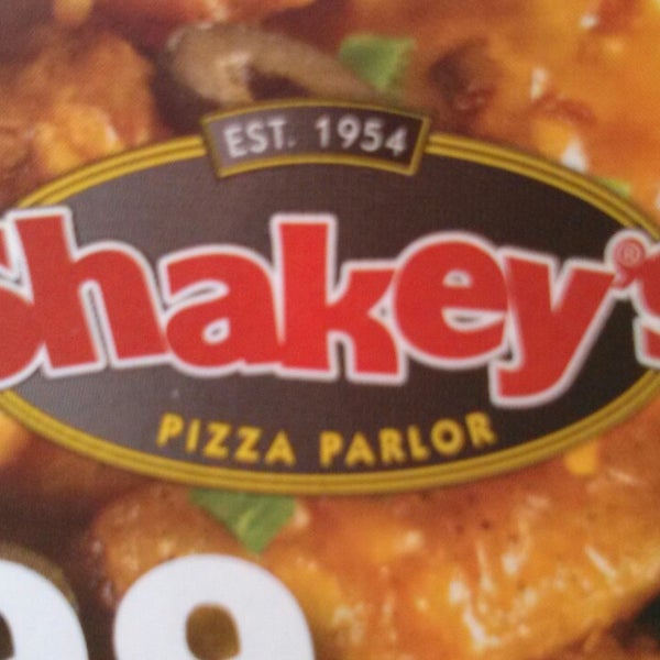 Foto tirada no(a) Shakey&#39;s Pizza Parlor por Allen A. em 5/25/2013