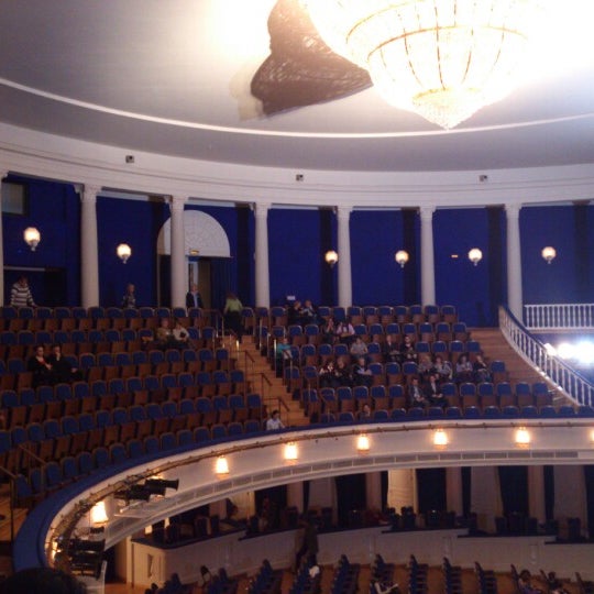 Театр им станиславского зал