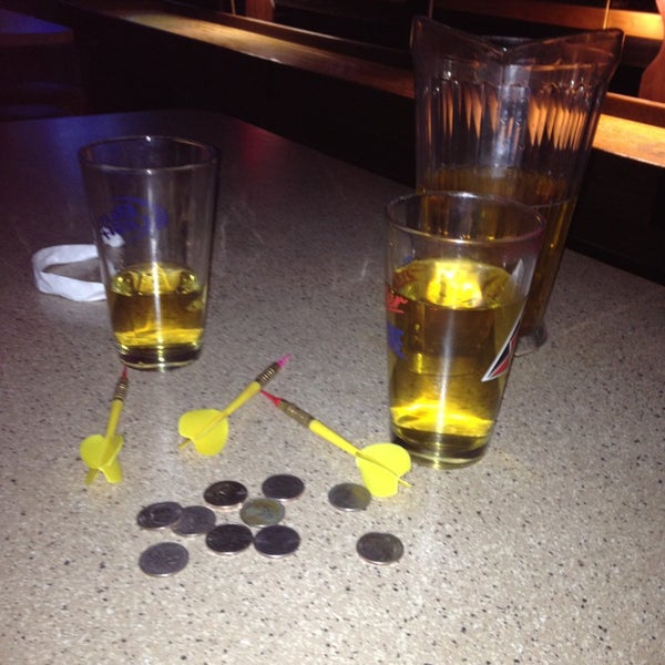 Foto scattata a Cheers Tavern da Monica il 4/14/2013