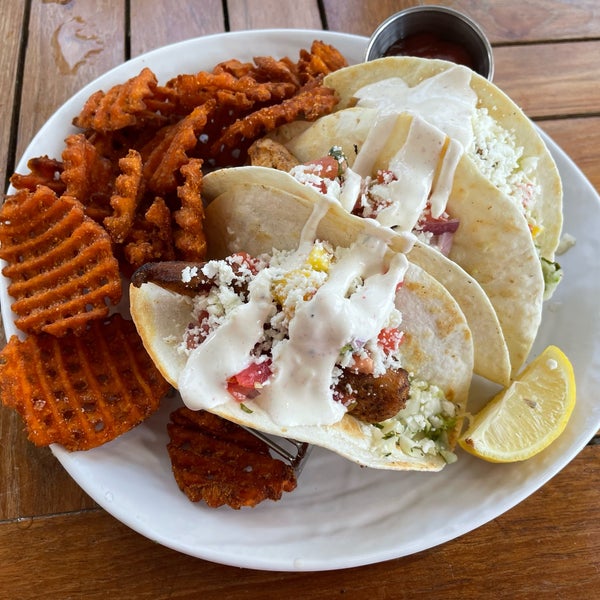 Sea Level Restaurant and Ocean Bar Hotel Bar in Fort Lauderdale