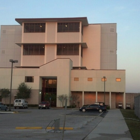 Pinellas County Jail - 14900 49th St N