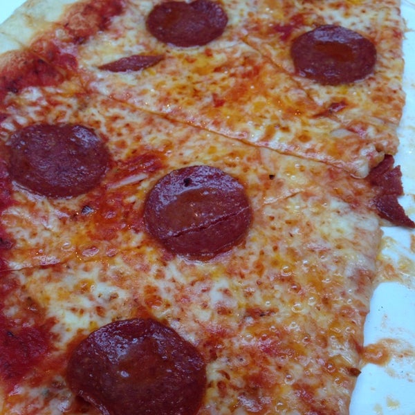 Italo's Pizza & Pasta (Now Closed) Italian Restaurant in Sentrum