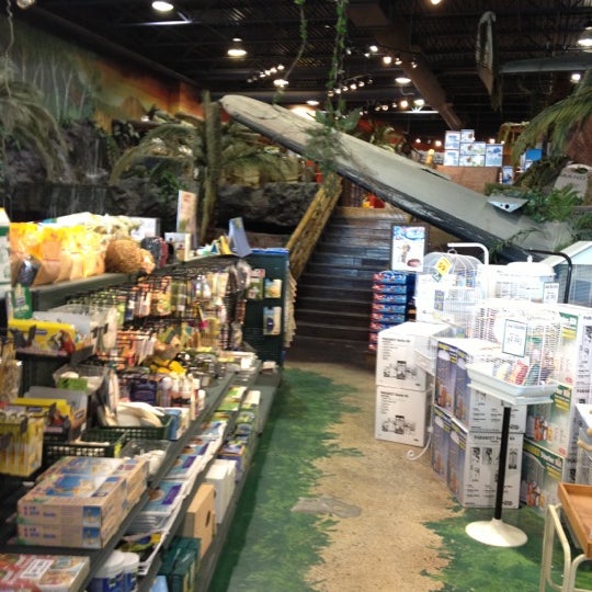 Centre D'animaux Safari Pet Center - 1 Conseil De 61 Visiteurs