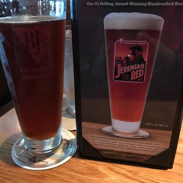Photo taken at BJ&#39;s Restaurant &amp; Brewhouse by Evan M. on 2/26/2018