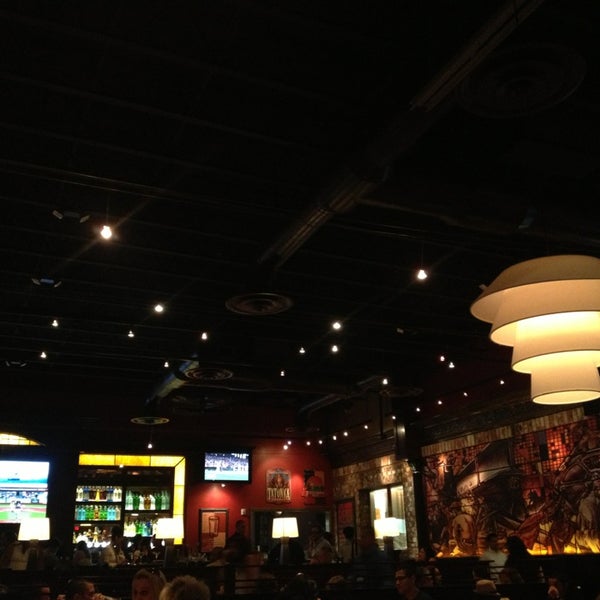Photo taken at BJ&#39;s Restaurant &amp; Brewhouse by Susana S. on 6/15/2013