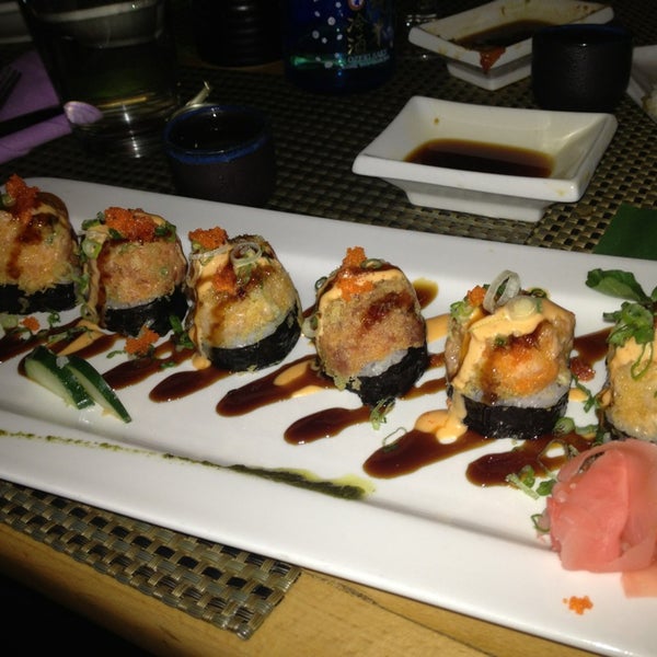 spicy threesome roll