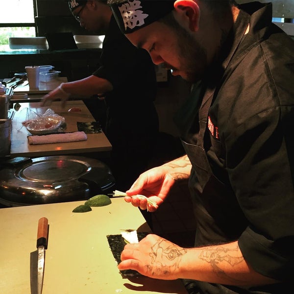 8/9/2015에 Michael F.님이 Lucky Foo&#39;s Sushi Cocktails &amp; Kitchen에서 찍은 사진