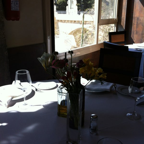 3/13/2013 tarihinde Francisco Vicente B.ziyaretçi tarafından Restaurante Pernil'de çekilen fotoğraf