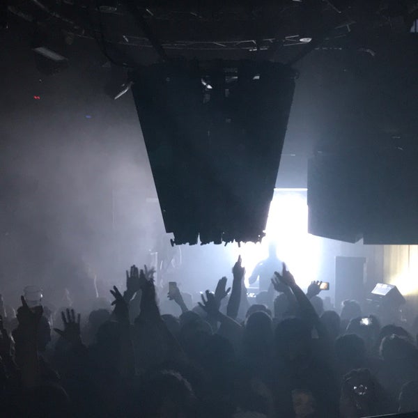 Brown Alley Melbourne CBD 2 tips