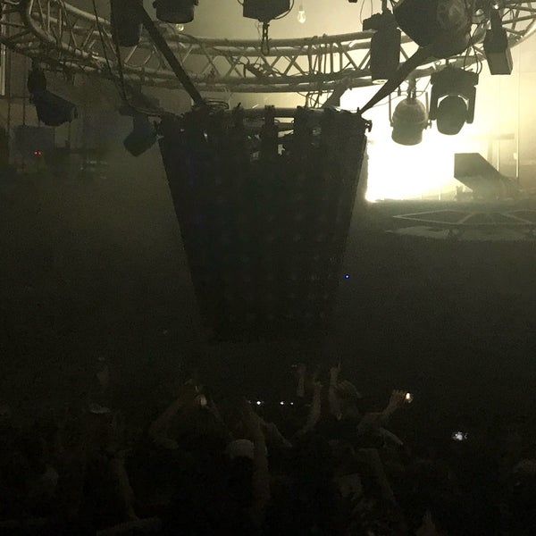 Brown Alley Melbourne CBD 2 tips