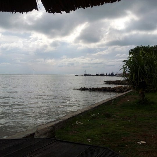 Photos At Lumintu Resto N Cafe Pantai Kartini Jepara