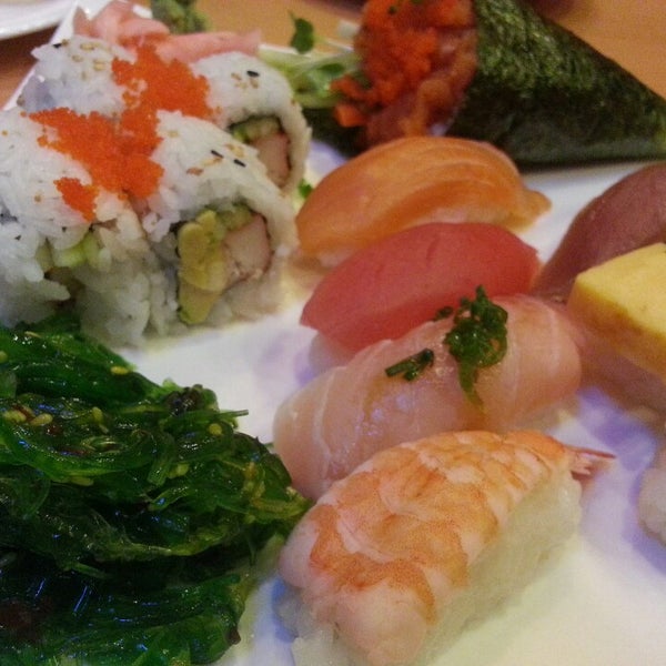 5/5/2013에 Rip W.님이 Sushi King에서 찍은 사진