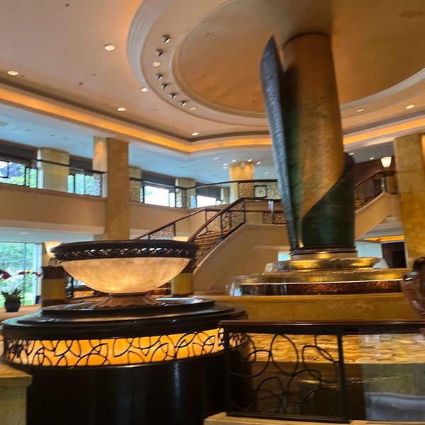 Photo taken at Shangri-La Hotel, Kuala Lumpur by Yuma K. on 5/2/2023