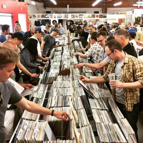 Record Surplus simply hits all the right marks; there's the big catalog, the clean and intuitive layout and the vast offering of used records.