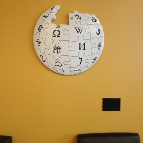 Photo taken at Wikimedia Foundation by Kate S. on 11/19/2013